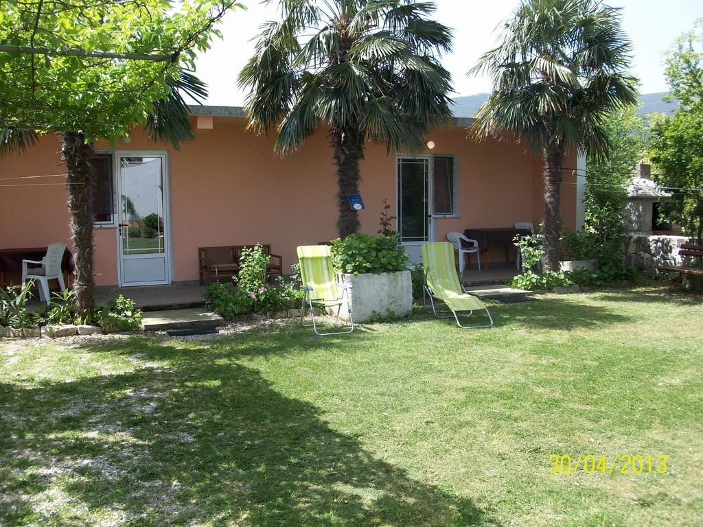 Apartments Ana Sreser Exterior photo